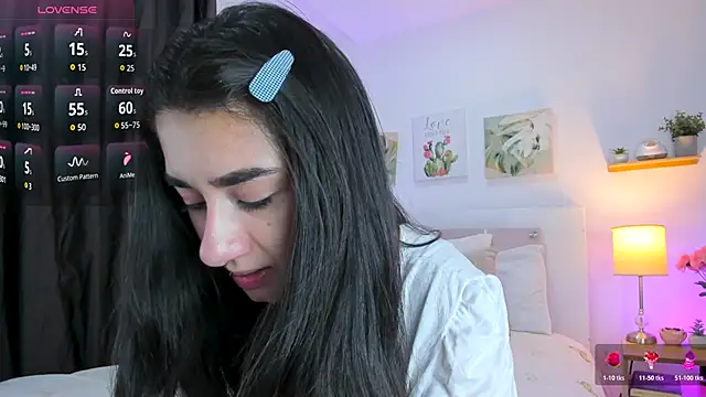 annadu011 online show from November 28, 12:46 am