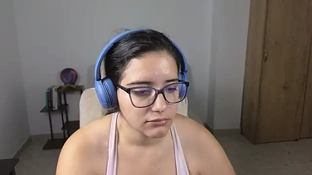 blue  moon  online show from July 5, 4:08 am
