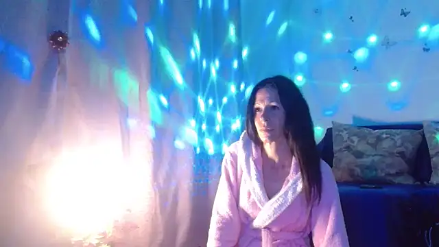 ElysaSun online show from October 25, 11:00 pm