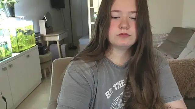 remirann  online show from November 2, 5:22 am