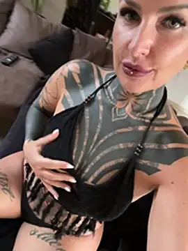 InkedBiitch online show from July 22, 2:51 pm