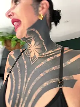 InkedBiitch online show from August 1, 12:07 pm
