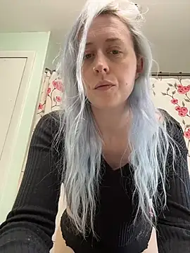 ursluttygf online show from July 18, 7:16 pm