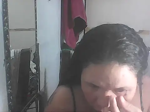 hotwet mama4uxx online show from December 5, 1:56 pm