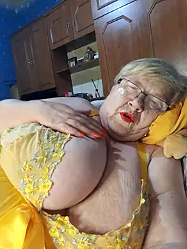 Lena Gaby online show from October 5, 7:30 pm