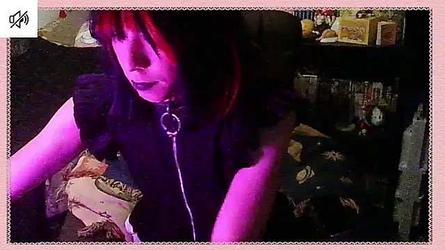 Snapshot of crystalxh chatting on October 20, 8:23 pm crystalxh online show from October 20, 8:23 pm