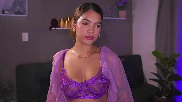 HannahEvanss online show from October 1, 8:25 pm