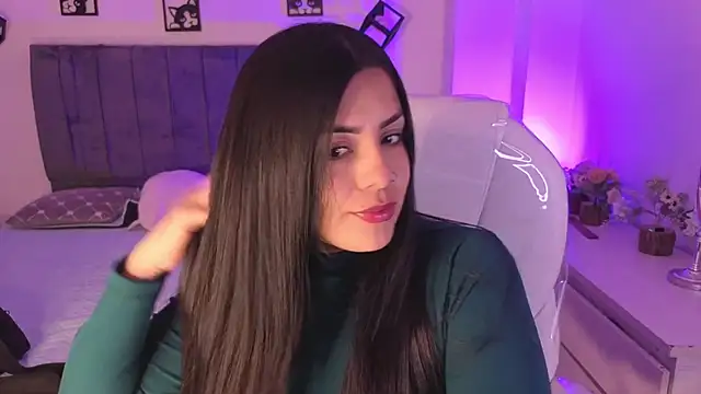 Snapshot of Catalinaa_martinez chatting on October 17, 2:48 am Catalinaa martinez online show from October 17, 2:48 am