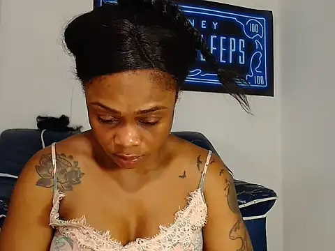 alexiaao9 online show from July 27, 5:59 am