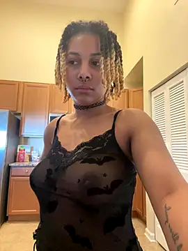 Snapshot of goddessxdreaxo chatting on October 16, 12:19 pm goddessxdreaxo online show from October 16, 12:19 pm