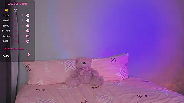 Snapshot of april_kampf chatting on October 30, 7:48 pm april kampf online show from October 30, 7:48 pm