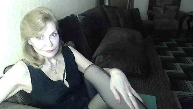 Sexy Irene online show from April 28, 5:11 am