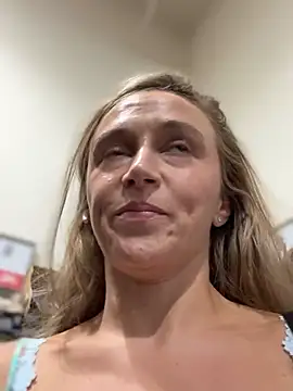 lunagirl13 online show from August 7, 11:56 pm