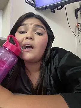 Lia sexx online show from November 24, 8:00 pm