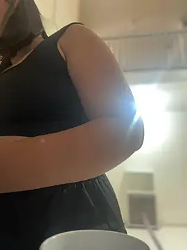 Lia sexx online show from July 30, 12:17 pm