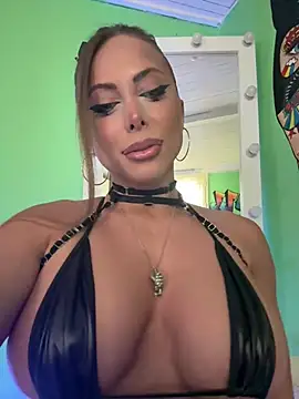 TamaraSavage online show from April 4, 9:41 am