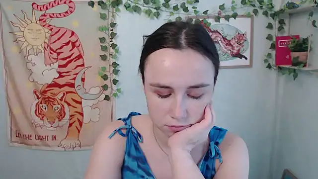 VeryVeryVeryShy  online show from July 17, 10:52 am