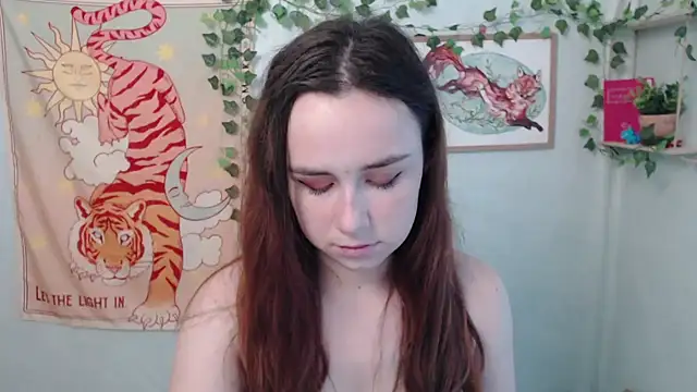 VeryVeryVeryShy  online show from July 9, 7:33 am