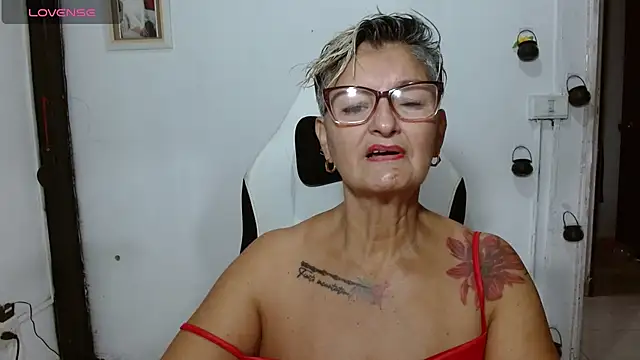 bety-cum2 online show from June 23, 12:47 pm