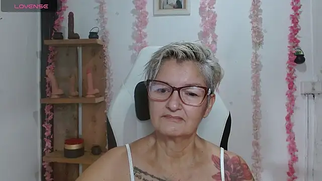 bety-cum2 online show from August 4, 2:12 pm