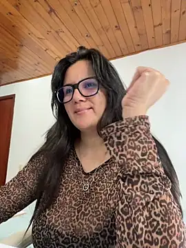 SWEETLILY18 online show from April 17, 12:51 pm