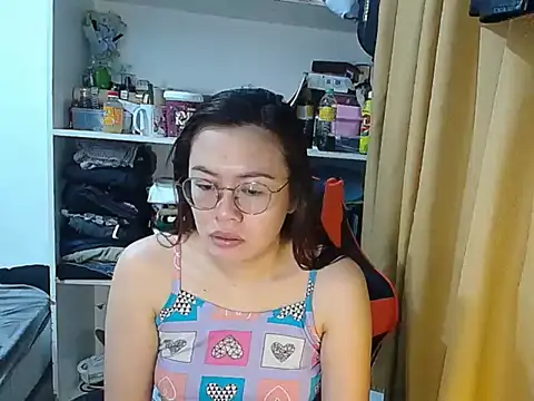 crizzybel online show from April 25, 9:34 pm