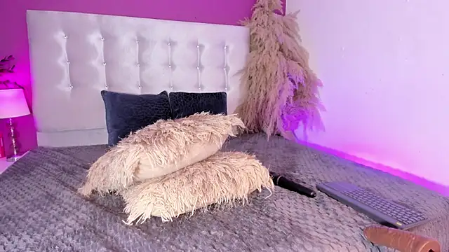 Brunna-Brownn online show from June 27, 12:22 pm