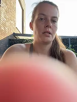 newMichelle online show from June 19, 5:55 am