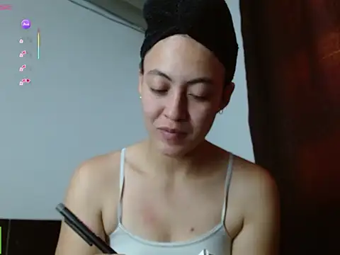 Olivia Bright online show from May 6, 8:24 pm