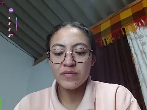 Olivia Bright online show from May 21, 10:35 am