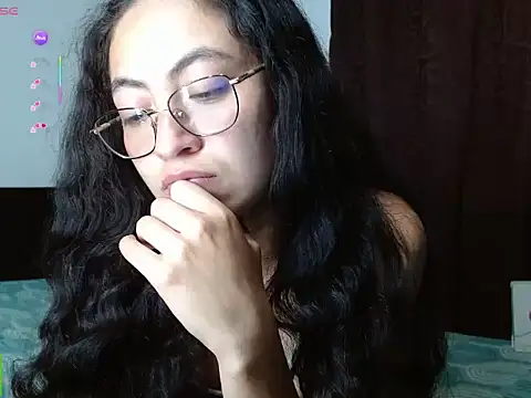 Olivia Bright online show from May 15, 11:51 pm