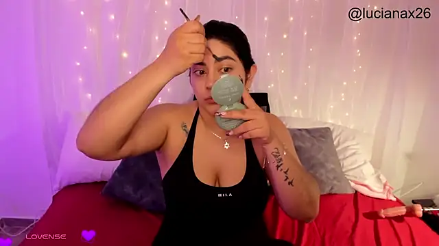 lucy26  online show from November 12, 3:26 am