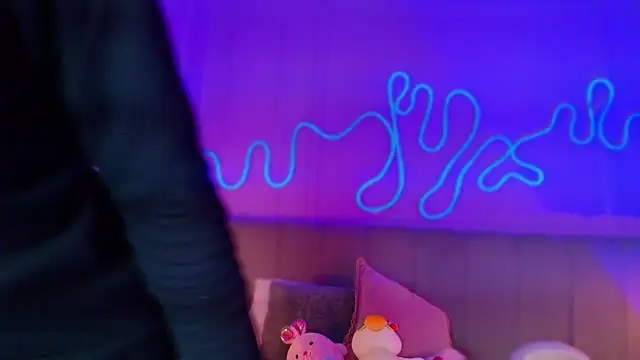 Sofly s online show from April 28, 11:58 am