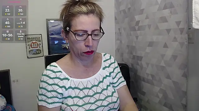 Chayla Ruiz online show from September 9, 10:53 pm