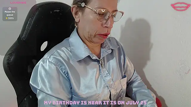 Chayla Ruiz online show from July 6, 12:32 pm