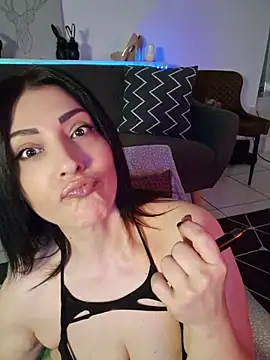 AryaSummersReal online show from July 13, 8:04 am