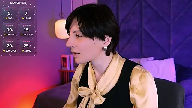 LorenDaze online show from May 1, 2:53 pm