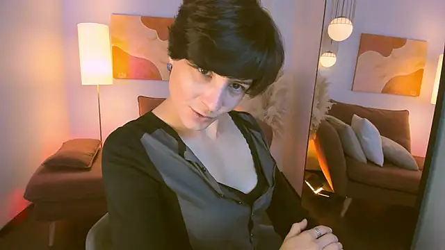 Snapshot of LorenDaze chatting on October 14, 1:57 pm LorenDaze online show from October 14, 1:57 pm