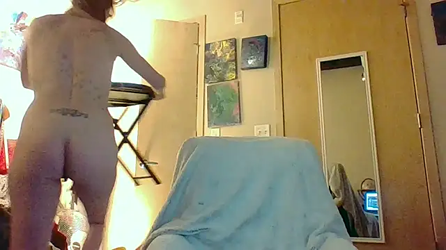 eatmeplease44 online show from November 7, 8:36 pm