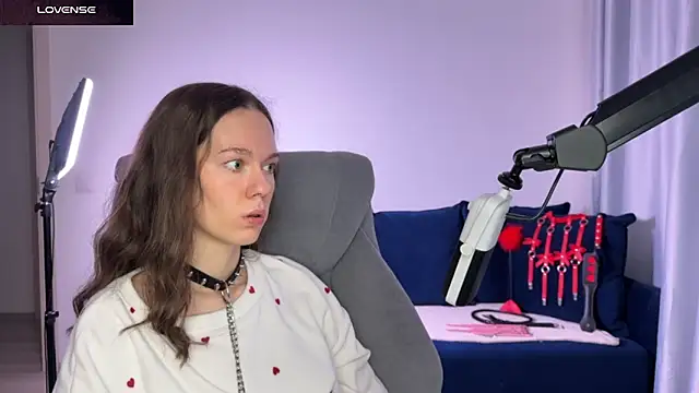 SharkyBaby online show from December 18, 2:22 pm