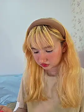 Pinkie Princes online show from December 20, 8:57 pm