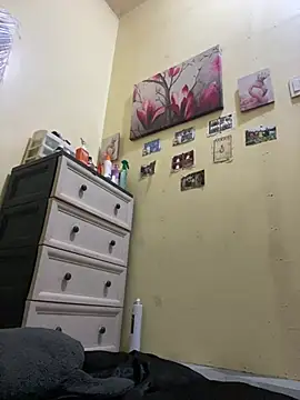 sweetyula online show from July 11, 12:21 am