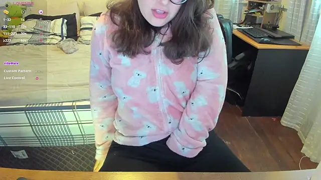 anna love hot online show from June 7, 7:32 pm