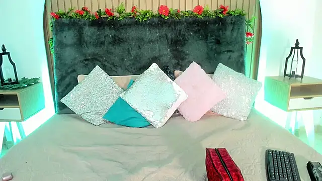 Karlagonzales  online show from December 2, 10:28 am