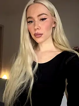 xDinnax online show from November 15, 5:47 pm