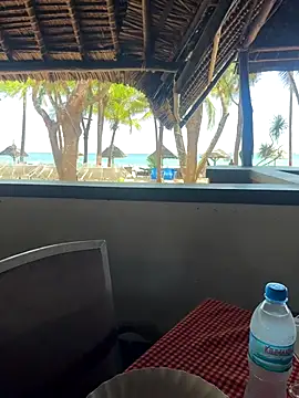 Snapshot of peeky_pinky chatting on October 12, 8:17 am peeky pinky online show from October 12, 8:17 am