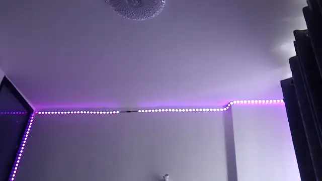 Snapshot of peeky_pinky chatting on September 22, 7:07 am peeky pinky online show from September 22, 7:07 am