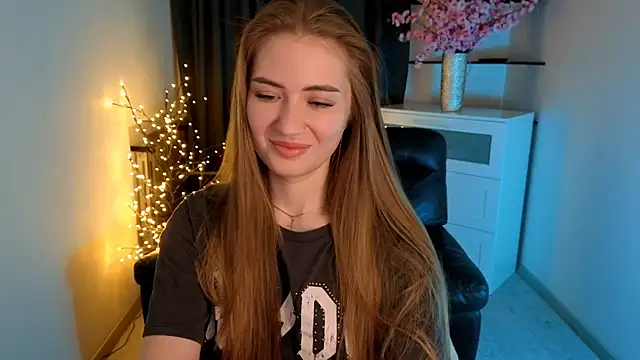 Adelyna Bird online show from February 28, 8:25 am