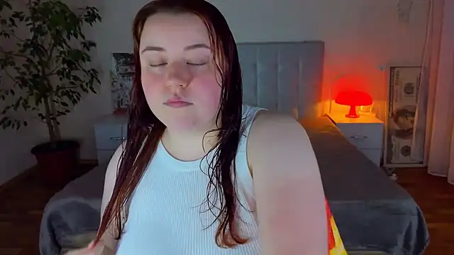 PolinaSalvatore online show from June 11, 7:22 pm