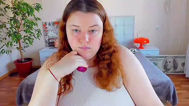 PolinaSalvatore online show from July 28, 2:13 pm
